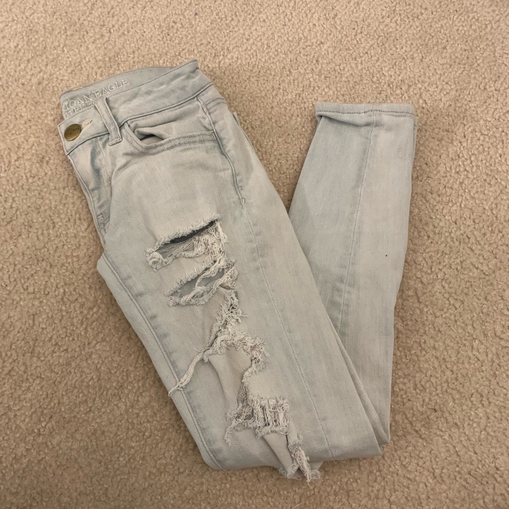 Light Wash Ripped Skinny Jeans